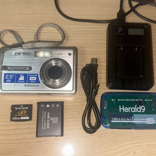 (작례있음) 올림푸스 FE-150 빈티지 디카 판매합니다 !