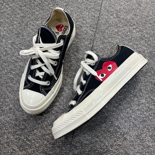 컨버스 꼼데가르송 플레이 척테일러