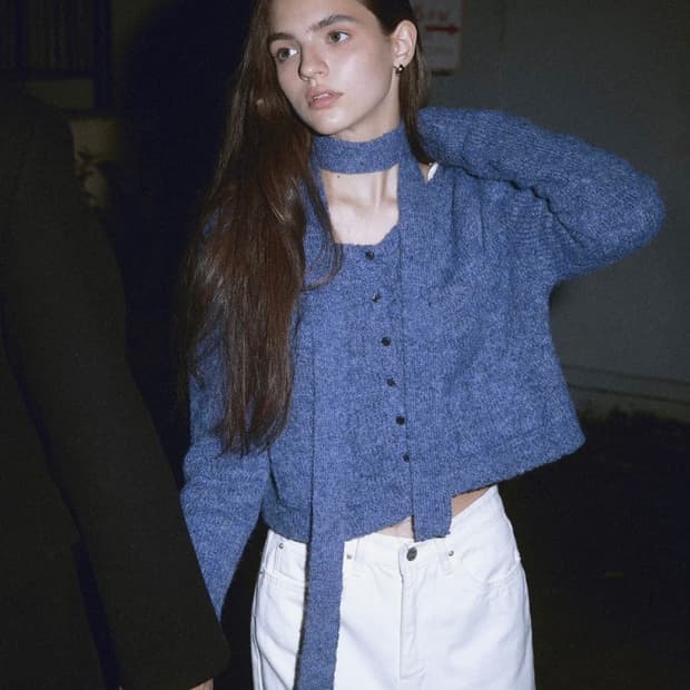 레터프롬문 크롭 가디건 (목도리포함)