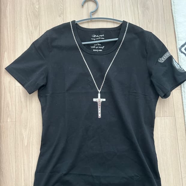 Isamu katayam Backlash X Roen tee