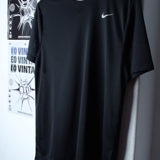 (M-L) 나이키 반팔 티셔츠 스우시 기능성 블랙 드라이핏-H31391