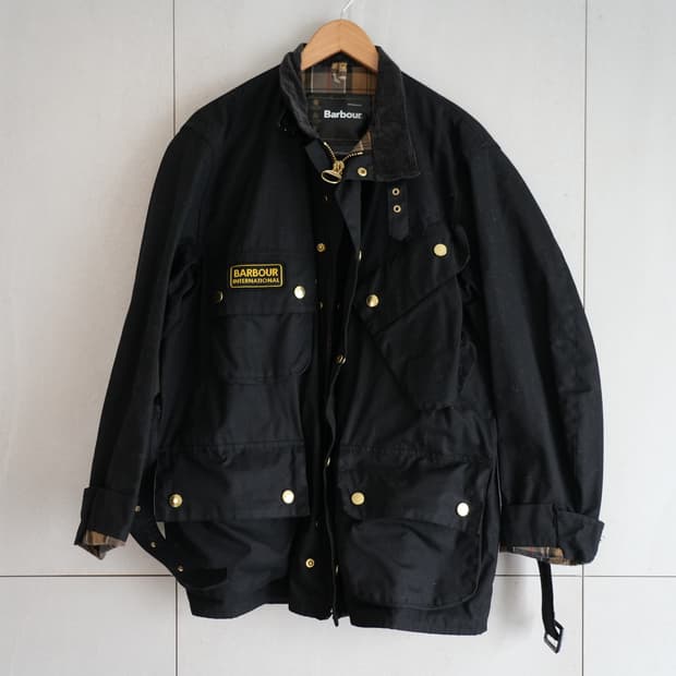 바버 인터내셔널 왁스드 자켓