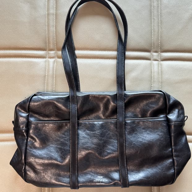 노이에 레더 보스턴백 라지