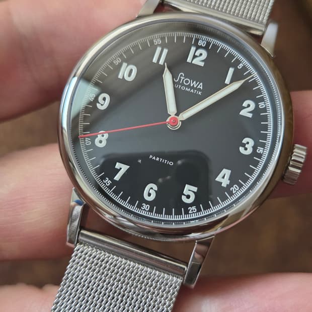 스토바 파티쇼 37mm 레드세컨즈 오토매틱시계