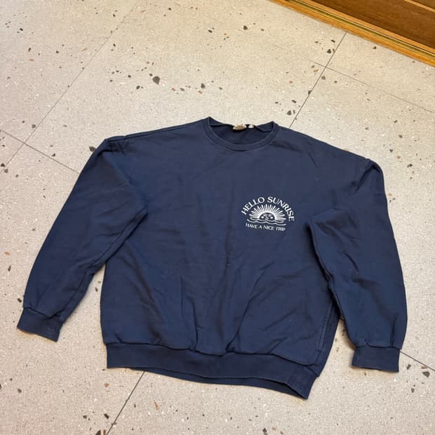 HELLO SUNRISE 맨투맨