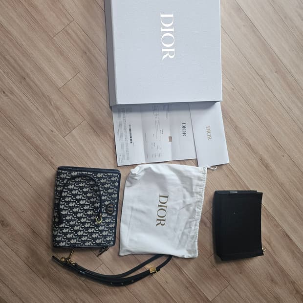 디올 몽테인30 클러치백