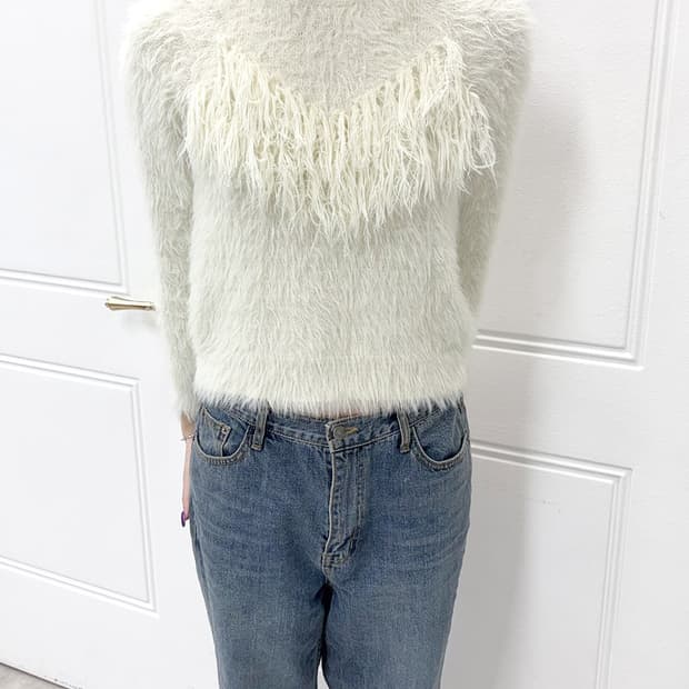 always snowy fluffy pullover