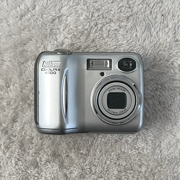 니콘 쿨픽스 4100 실버 (작례O)