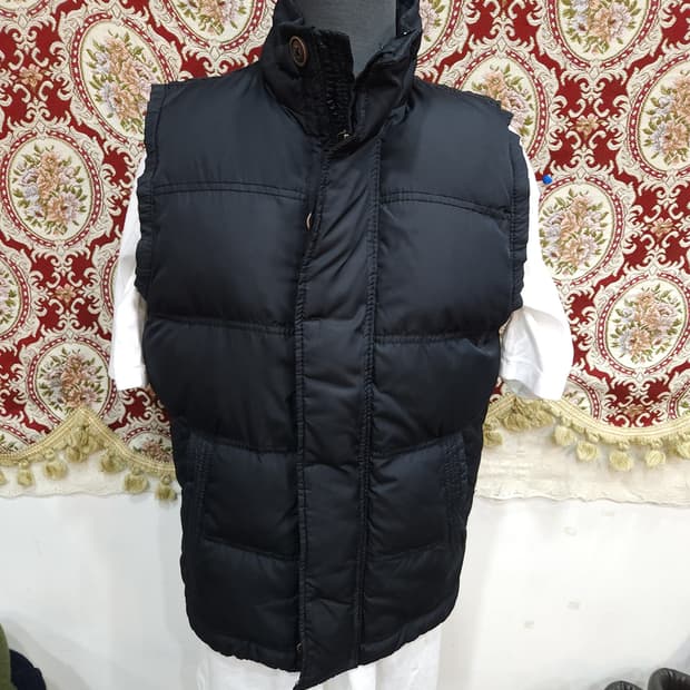 아베크롬비 캠쉘 오리털 패딩조끼

