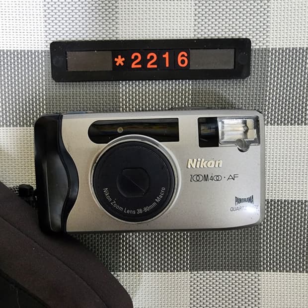 니콘 줌 400 AF 파노라마 필름카메라 파우치포함