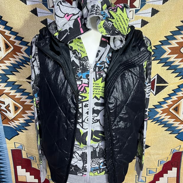 유니클로 유광 경량 베스트