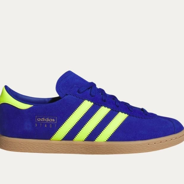 아디다스 슈타트 로얄 블루 솔라 옐로우 245