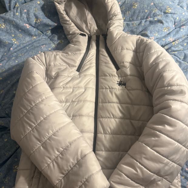 스투시 그레이 경량패딩