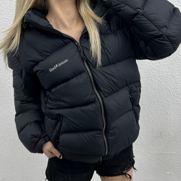 몽벨 미니로고 블랙 후드패딩 100