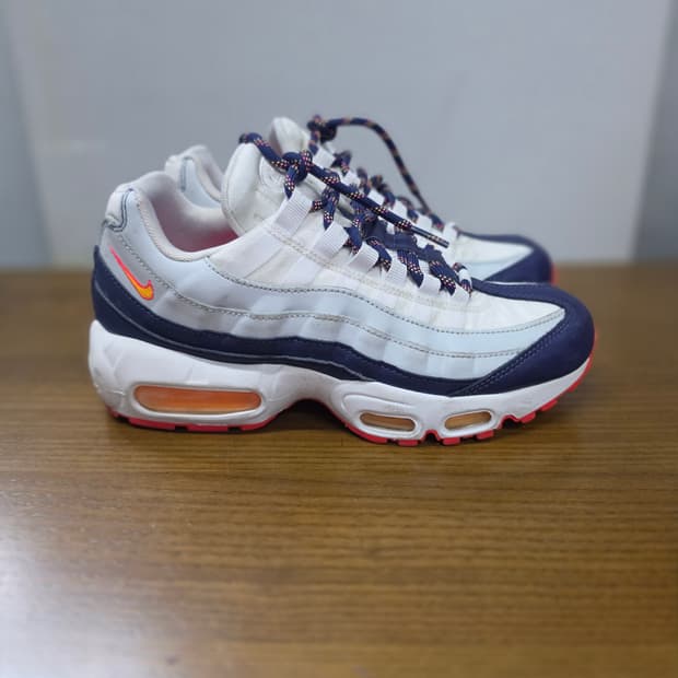 나이키 에어맥스 95 흰남 245mm