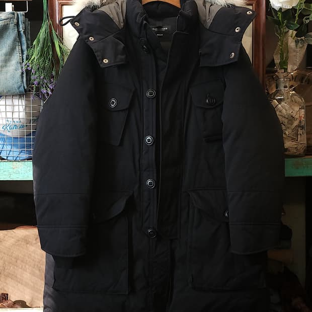 이스트로그 ecw 구스다운 파카 블랙 헤비다운 파카 코요테퍼 M