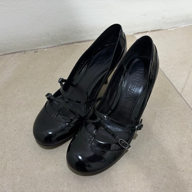 alexander mcqueen mary jane heels
