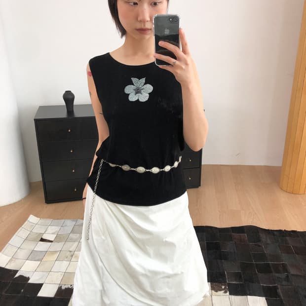 vintage floral embroidery sleeveless