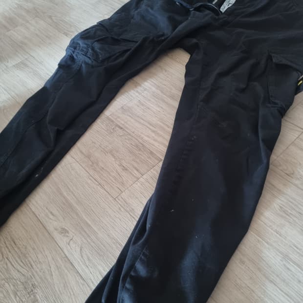 스톤아일랜드 카고팬츠블랙