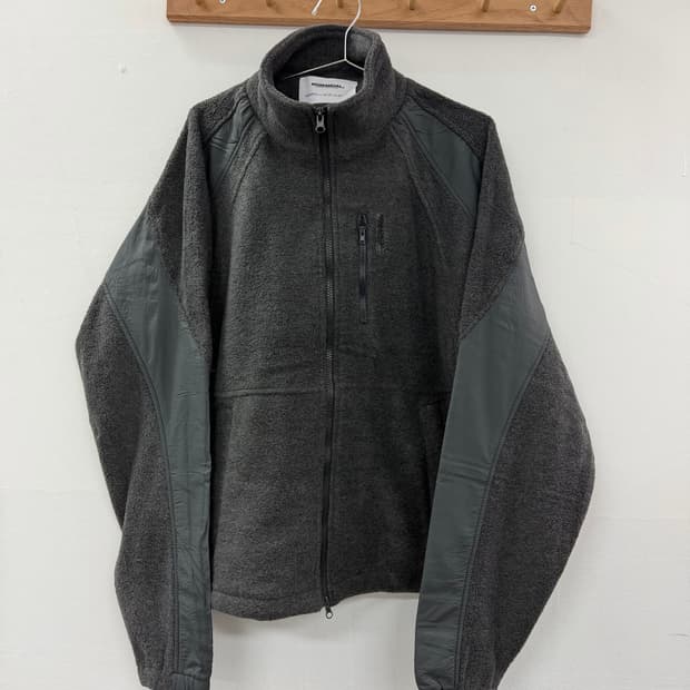 노매뉴얼 플리스 자켓 차콜