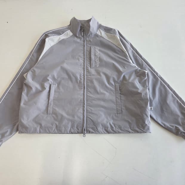 코드그라피 배색 테크 바람막이 그레이 M