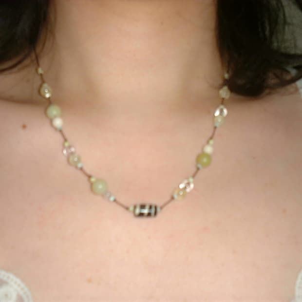 Yellow bubble necklace 옐로우 버블 비즈 목걸이