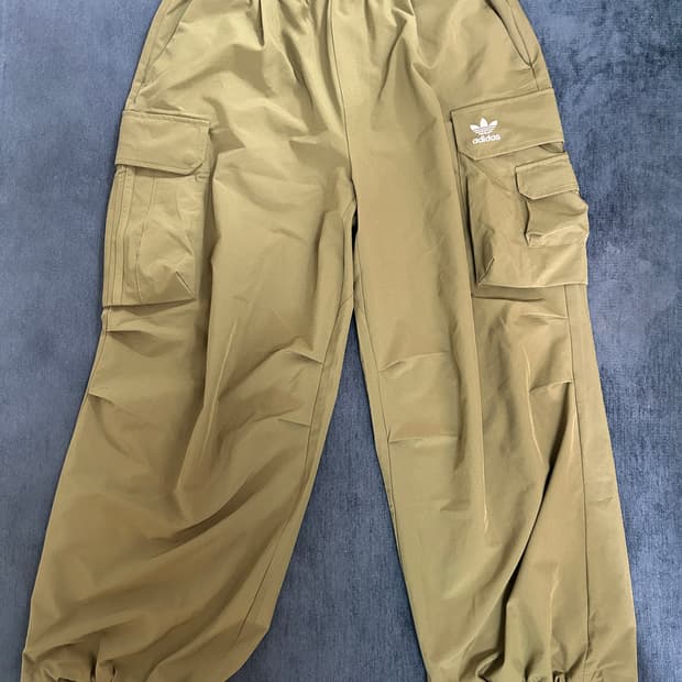 아디다스 카고팬츠