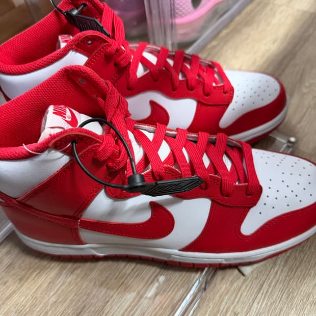 나이키 덩크 하이 레트로 챔피언쉽 화이트 앤 레드 265