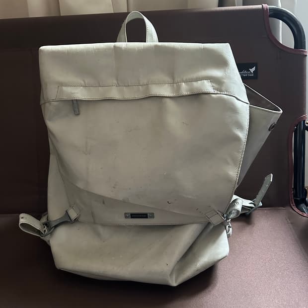 프라이탁 R521 쿨리지 백팩 그레이