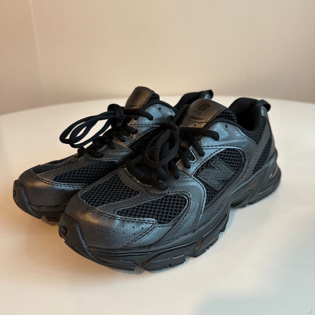 뉴발란스 GR530 블랙