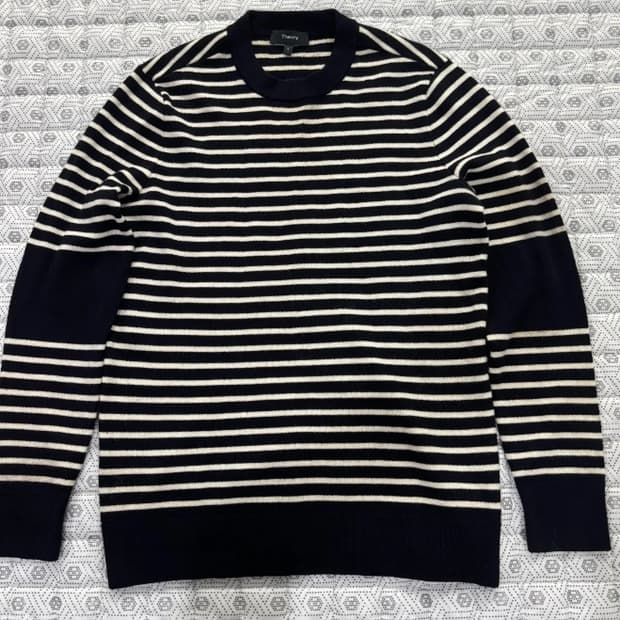 한섬 띠어리 스트라이프 니트 55