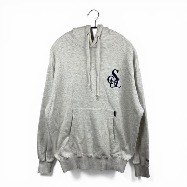 (S) 스컬프터 자수로고 후드 티 멜란지그레이