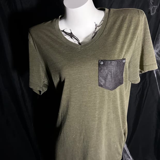 Buckaroo khaki leather pocket tee