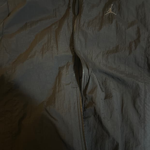 나이키 조던 바람막이 팔아요