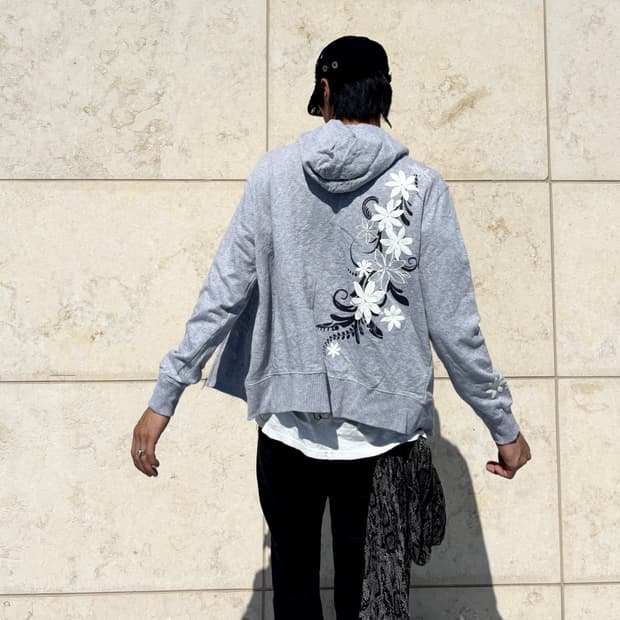“Vintage” Oriental Print Grey Hooded zip