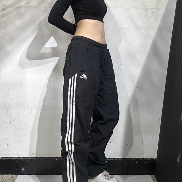 아디다스 블랙 와이드 화이트 삼선 스몰 로고 트랙 팬츠 M