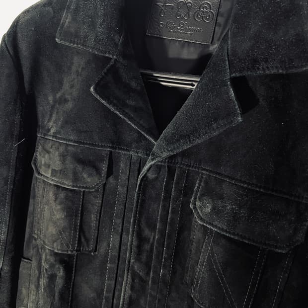 느와르라르메스 스웨이드 트러커 46 팝니다.