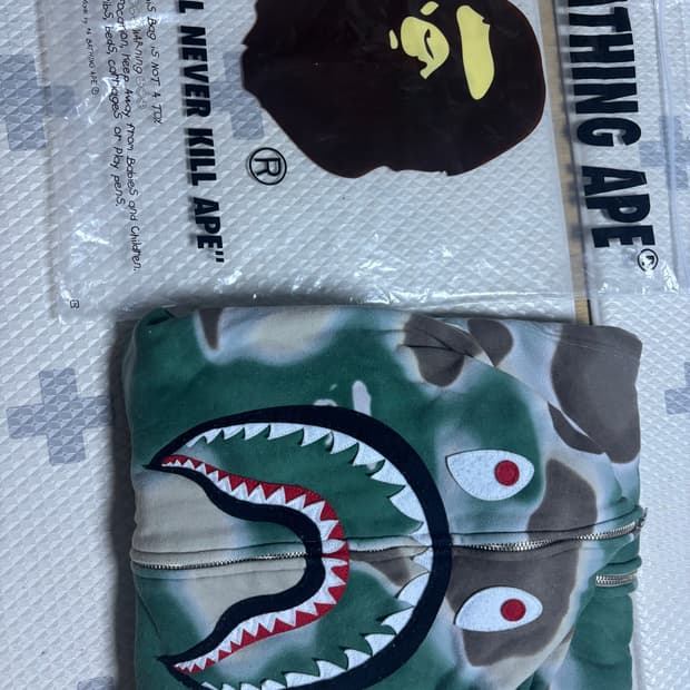 bape 베이프 3XL XXXL 후드집업 팝니다. 