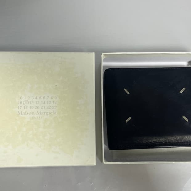 마르지엘라 반지갑