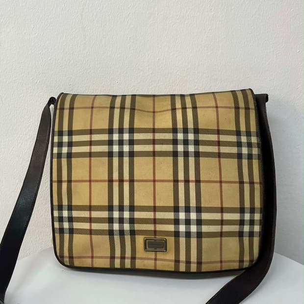 버버리 노바체크 플랩 메신저 크로스 숄더백
