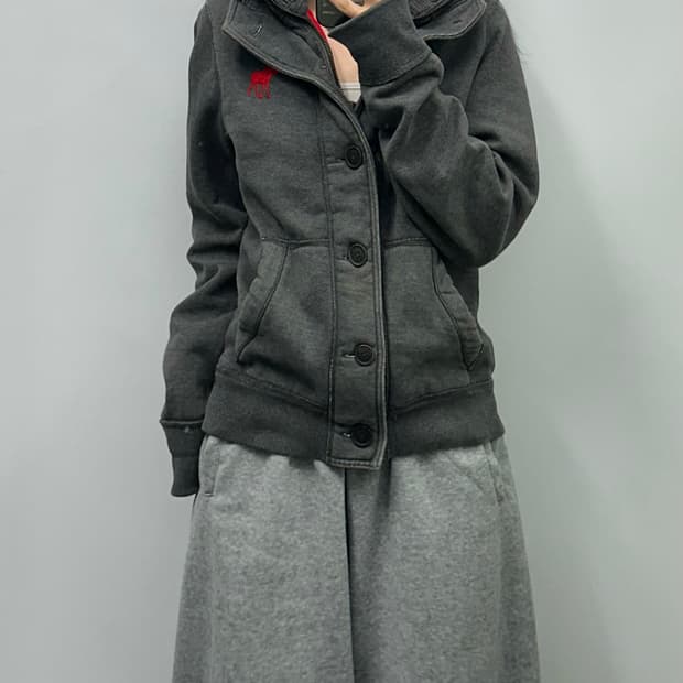 아베크롬비 산양로고 y2k 와투케 차콜 버튼 자켓