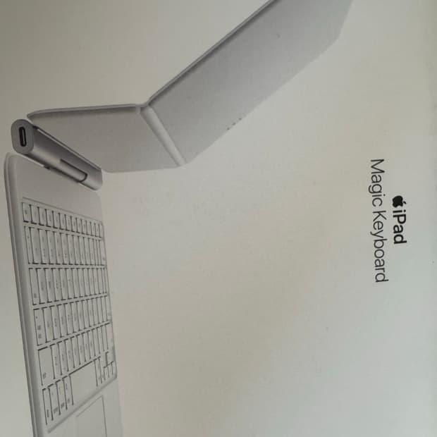 Apple 정품 매직 키보드 iPad Air M3 / M2 모델용