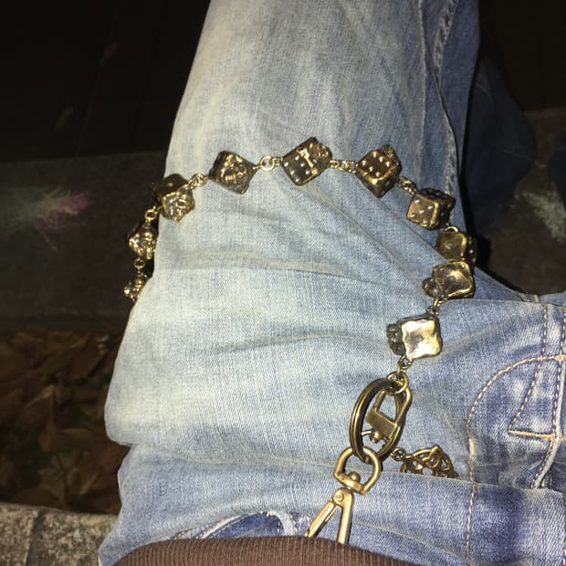 에모스탠스 클럽 스컬 다이스 체인 빈티지 골드