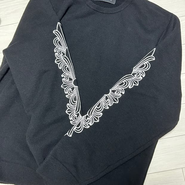 [새제품] 크롬하츠 캐시미어 자수 니트 XL