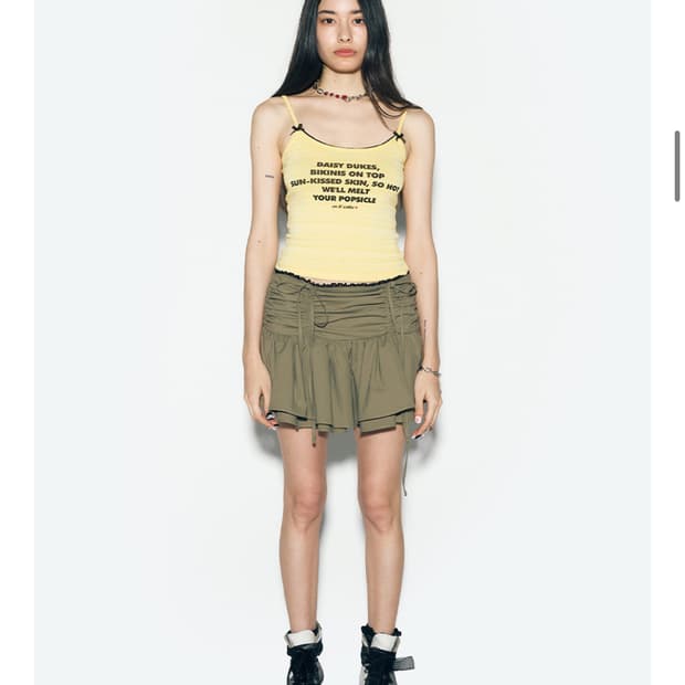 에즈이프캘리 셔링 레이스 미니 스커트 카키