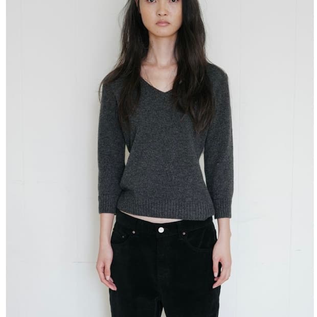 REPOS Alpaca V-Neck Knit (Charcoal)