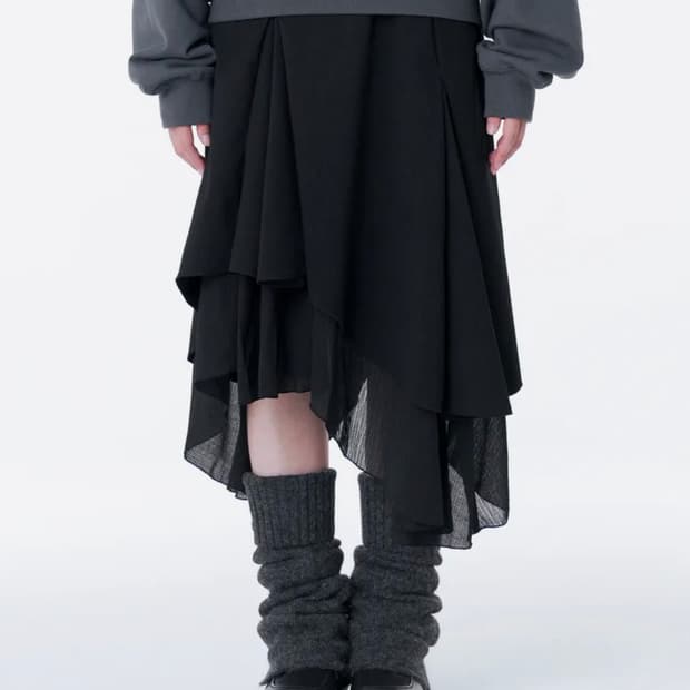 미세키서울 Unbalanced layered skirt BLACK