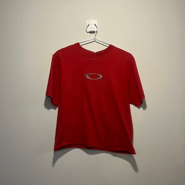 Oakely 90’s t-shirt