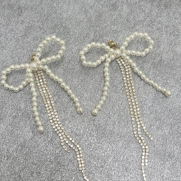 pearl ribbon drop earrings
