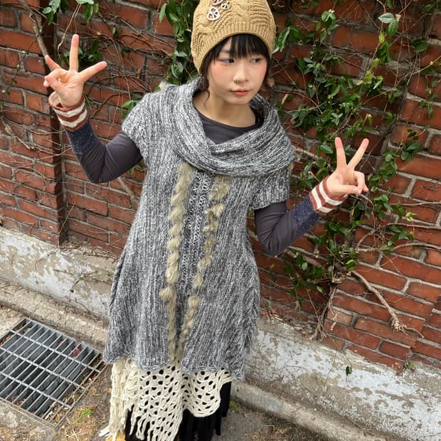 레빗 퍼 레이어드 니트 원피스